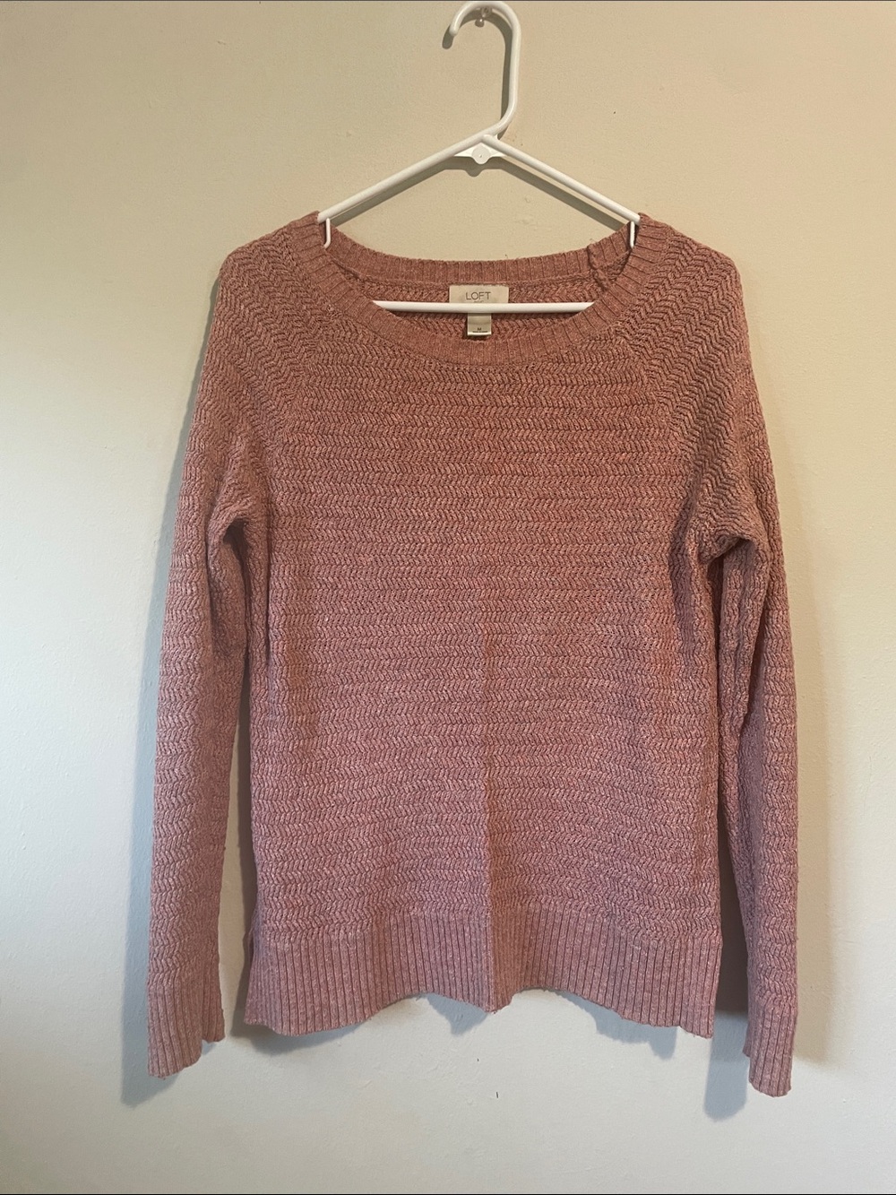 LOFT Rose Pink Crewneck Textured Knit Sweater. Size medium.